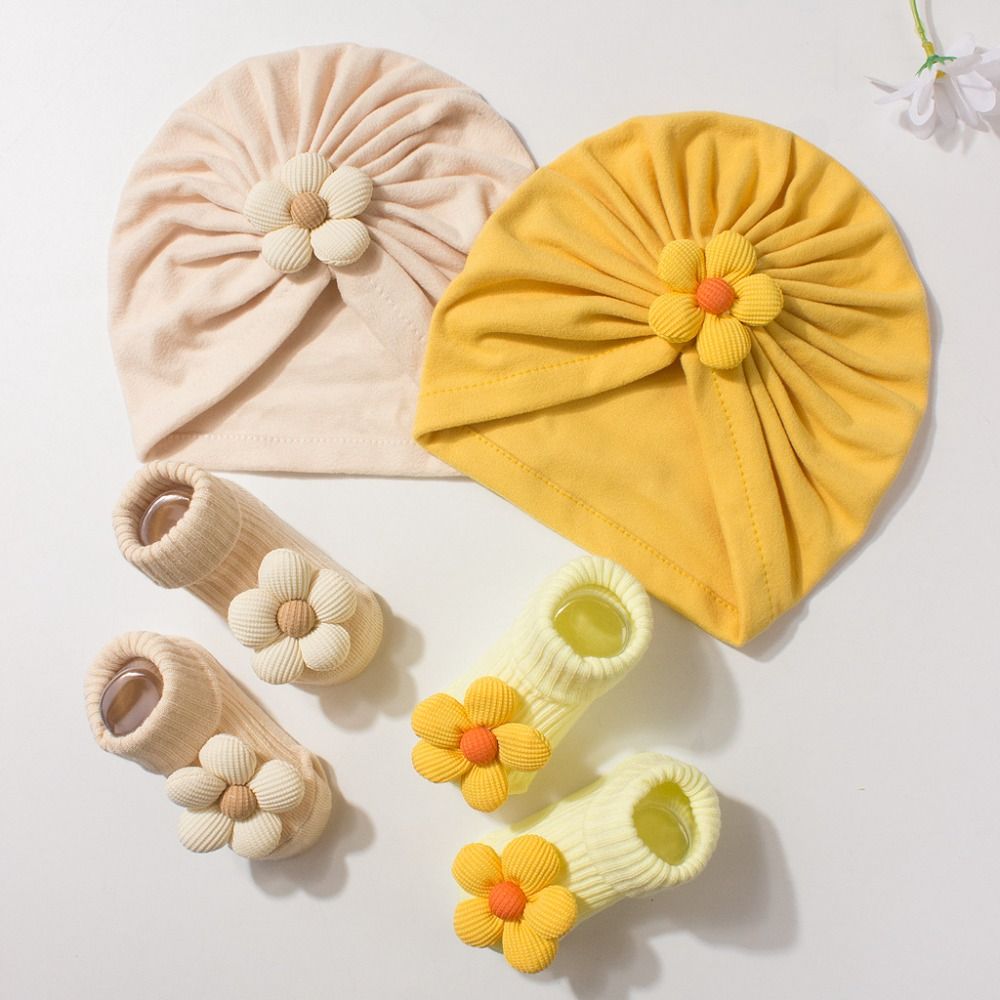 Set Cappellino e Calzini per N - Toddler Sock Set recensione e prezzo