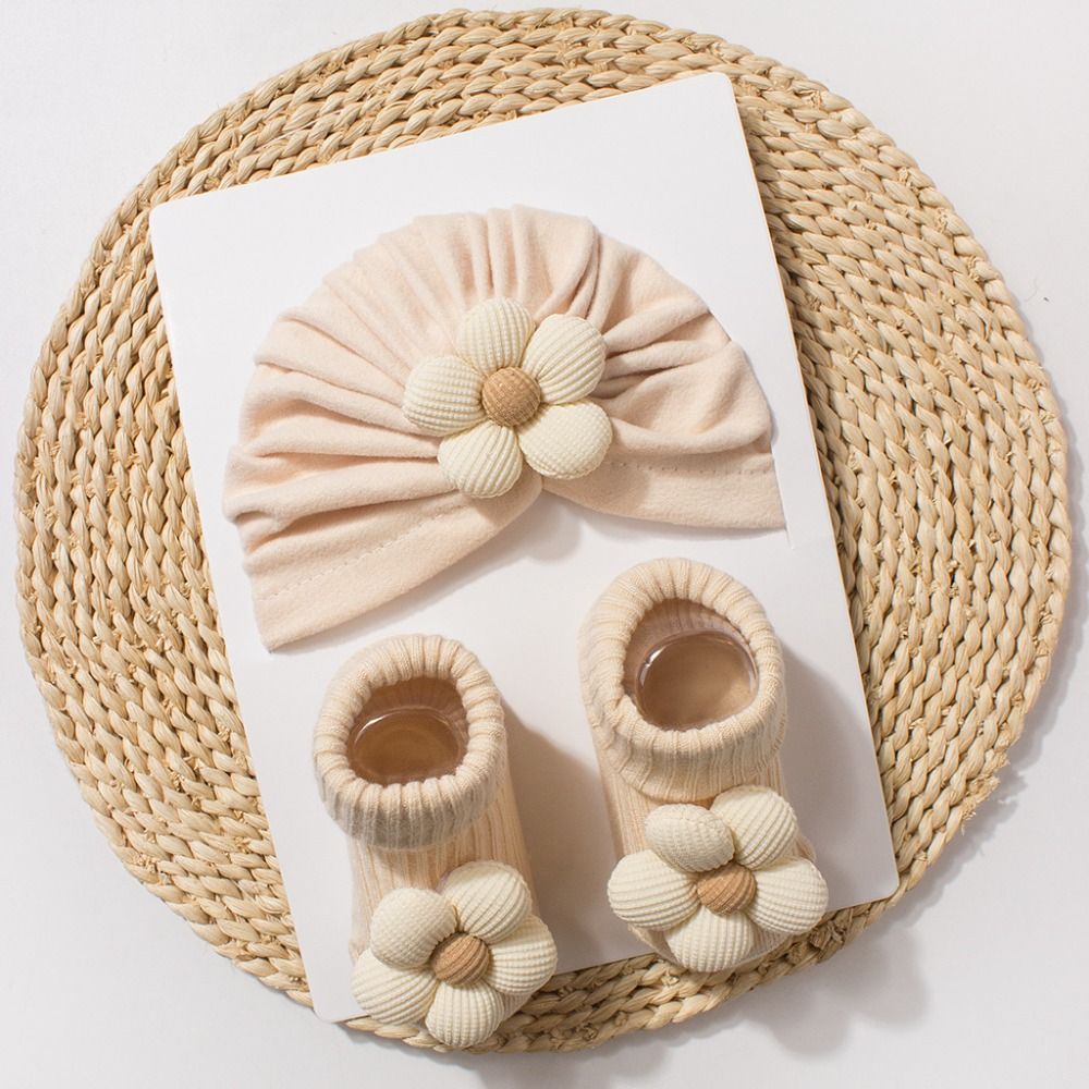 Set Cappellino e Calzini per N - Toddler Sock Set recensione e prezzo