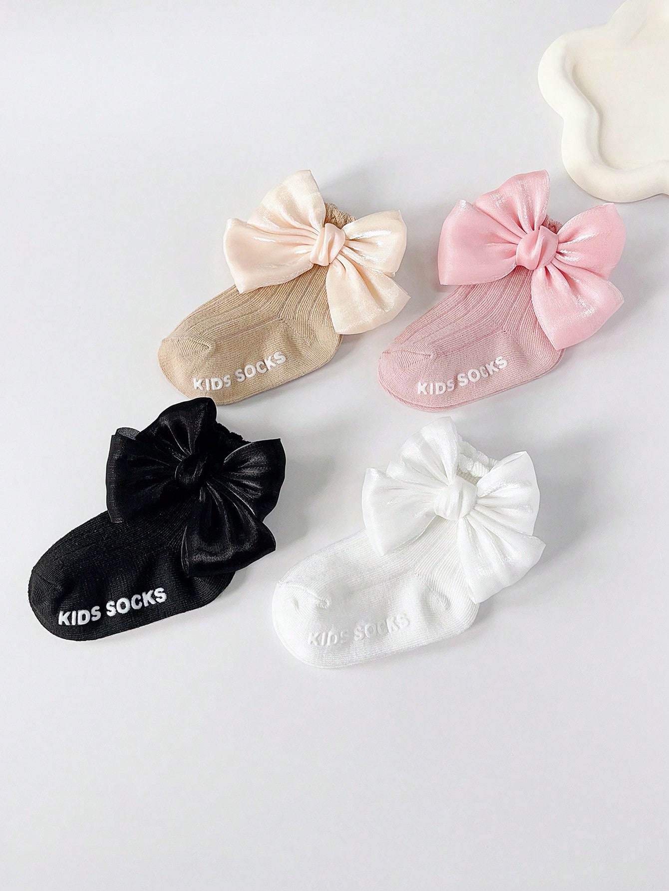 4 paia di calzini antiscivolo  - Toddler Sock Set recensione e prezzo